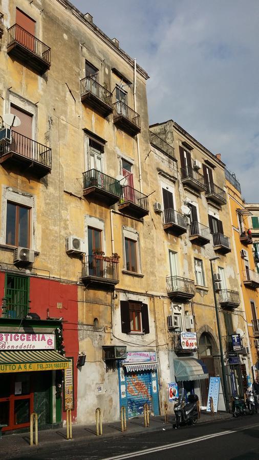 B&B A Casa Di Grazia Napoli Eksteriør billede